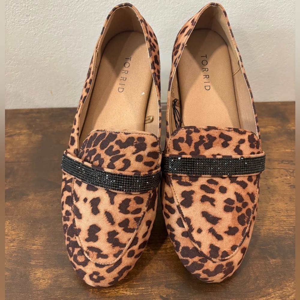 Torrid Embellished Band Loafers - Size 9 - Picture 4 of 5